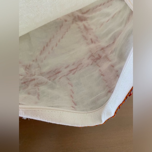 Embroidered pillow cover - Picture 4 of 5